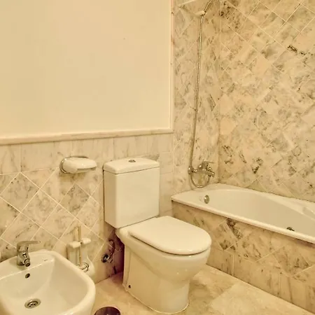 Feel At Home! Two Level With 2 Terraces And Swimming Pool Apartment
