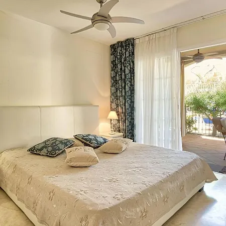 Feel At Home! Two Level With 2 Terraces And Swimming Pool Apartment